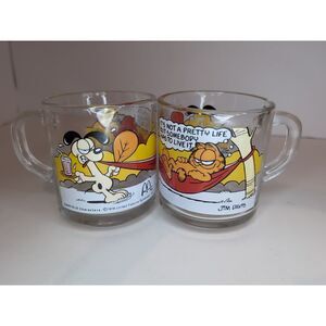 Garfield‎ Odie Glass Cup Coffee Mugs McDonalds Set of 2 Jim Davis Vintage 1978